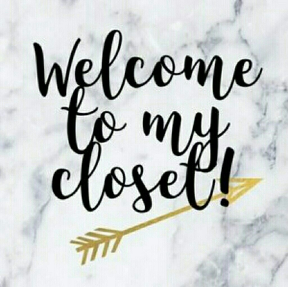 🙋🛍Welcome To My Closet! All Offers Welcome🛍🙋‍♀